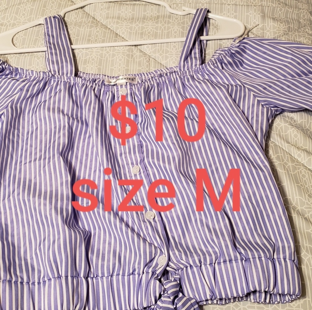 Short sleeve Cold Shoulder top